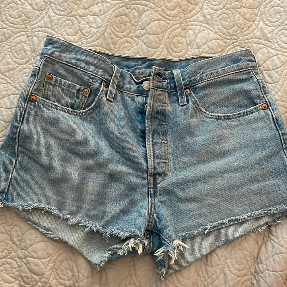 Levi’s shorts
